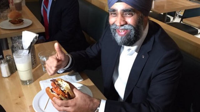 434210-sikh-defence-minister (1)