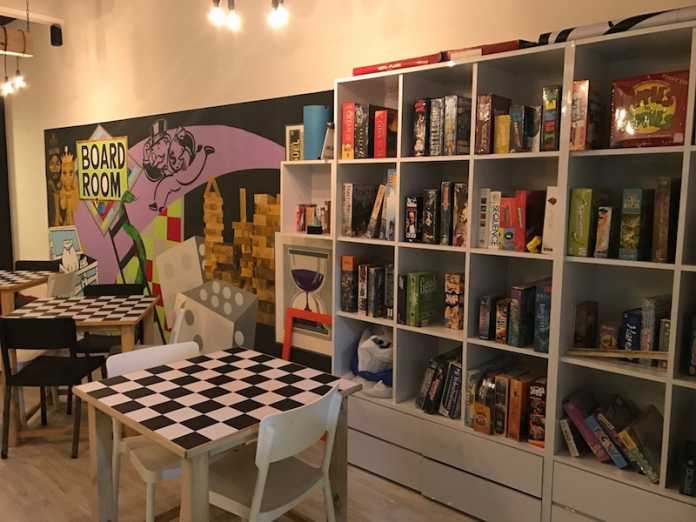 Pair A Dice - Board Game Cafe