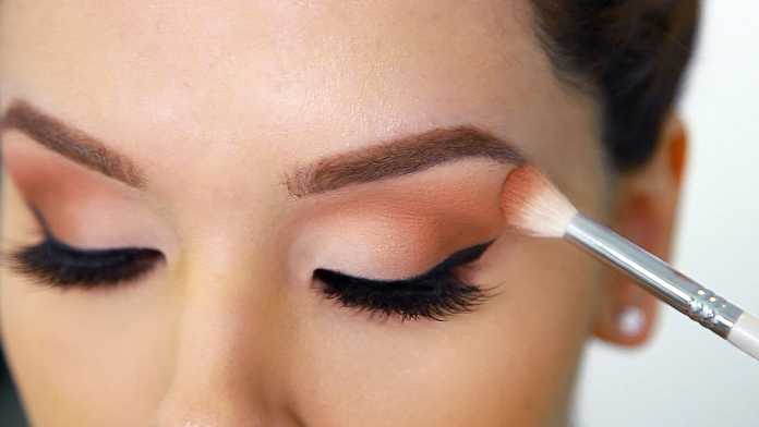 Eye shadow
