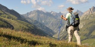 trekking