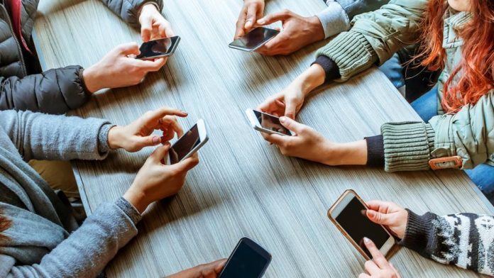 Social Media Addict