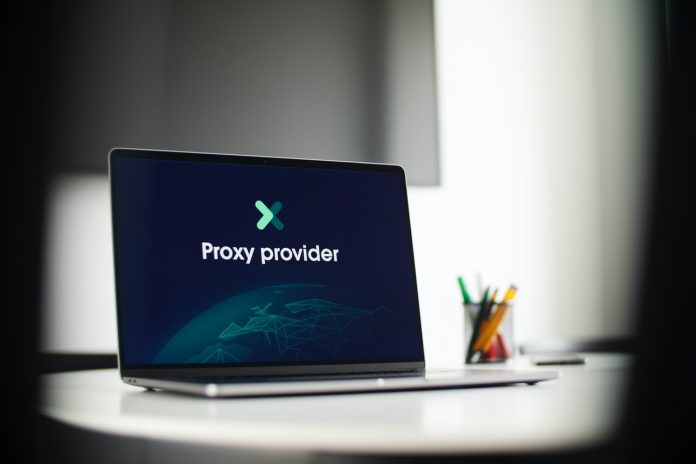 Online privacy, Private proxy
