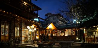 Cafe in Old manali