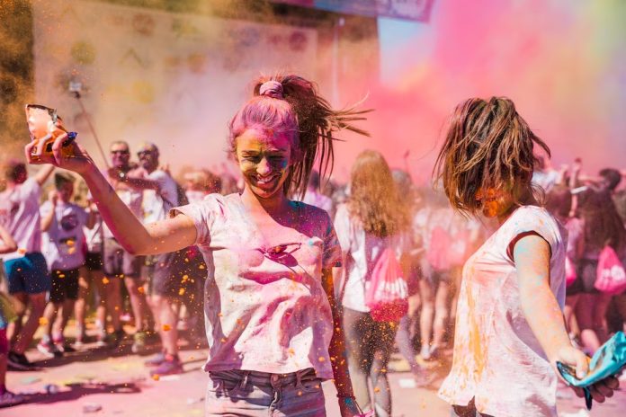 Sustainable Holi